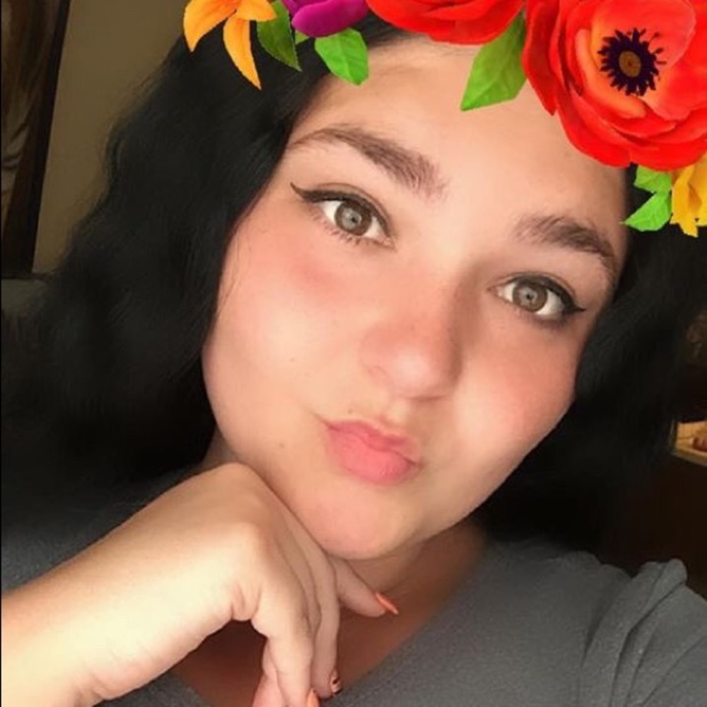 Meet your Posher, Amanda